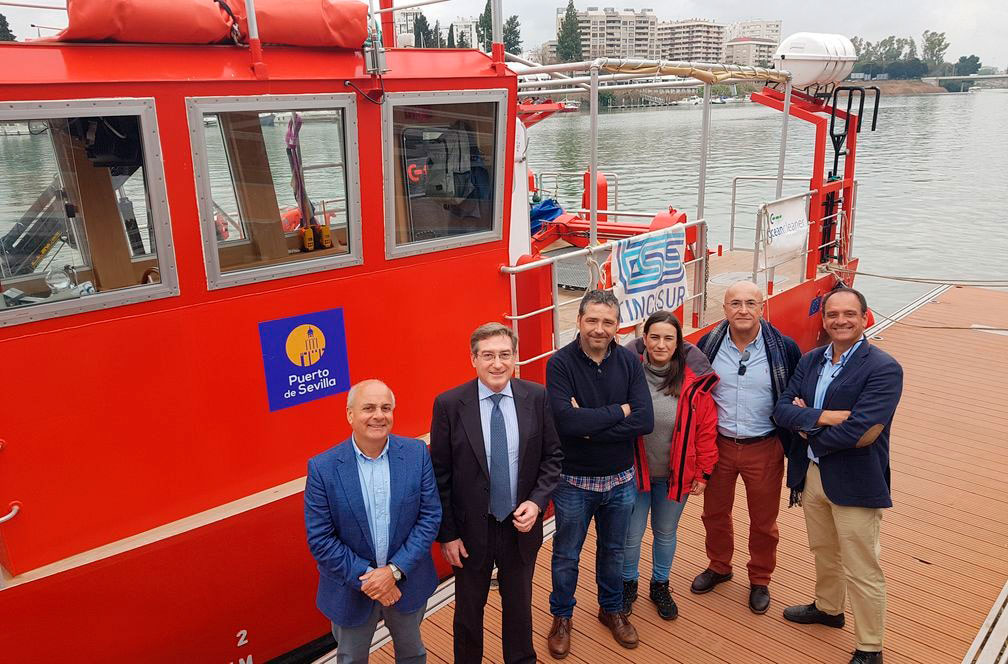 El Puerto de Sevilla prueba un sistema de recogida de basuras marinas